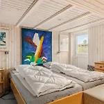 Feriehus 2 Bedroom Awesome In *