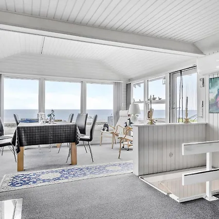 2 Bedroom Awesome In Feriehus